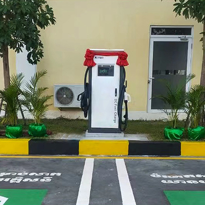 DC 200V-1000V output tegangan KIWI 60kW CCS CHAdeMO pengisi daya mobil listrik untuk pengisian