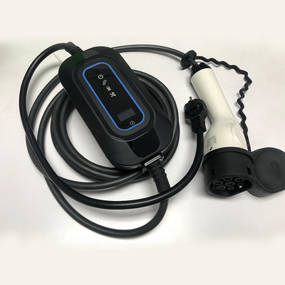 3.5KW Type 2 EV Plug IP67 Onboard Charger untuk Tesla Model 3 di Parkir Mall