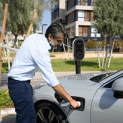 Pengecas cepat EV 22KW dipasang di dinding/kolom KIWI untuk tegangan input 380v dan kabel tipe 1 2