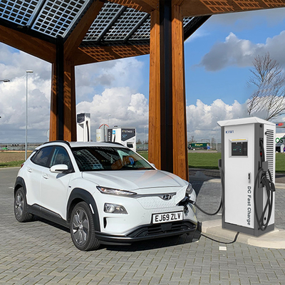 60KW OCPP 1.6J/1.5J CCS2 GBT Chademo Pengecas Kendaraan Listrik Tingkat 3 DC EV Quick Charger