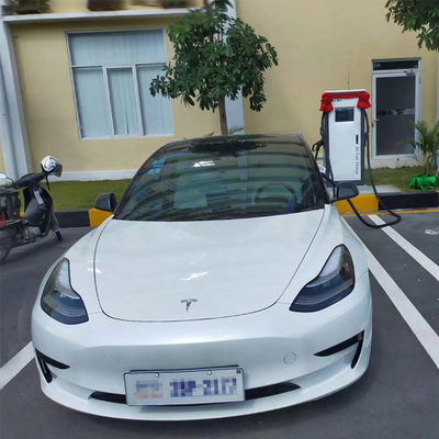 KIWI Proyek Pengisi Daya EV Komersial Berlin Munich Stasiun Pengisian DC E Mobil 60kW 120kW 150kW Stasiun Pengisian Jerman Stasiun Pengisian EV